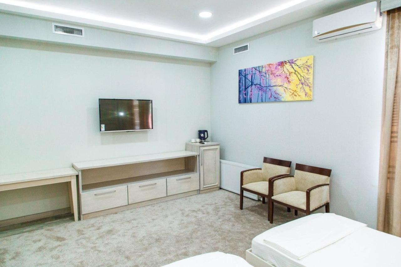 فندق نمنغانفي  Shedevr Plaza المظهر الخارجي الصورة